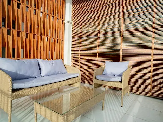 ゲストハウス Aspen Bali 4*